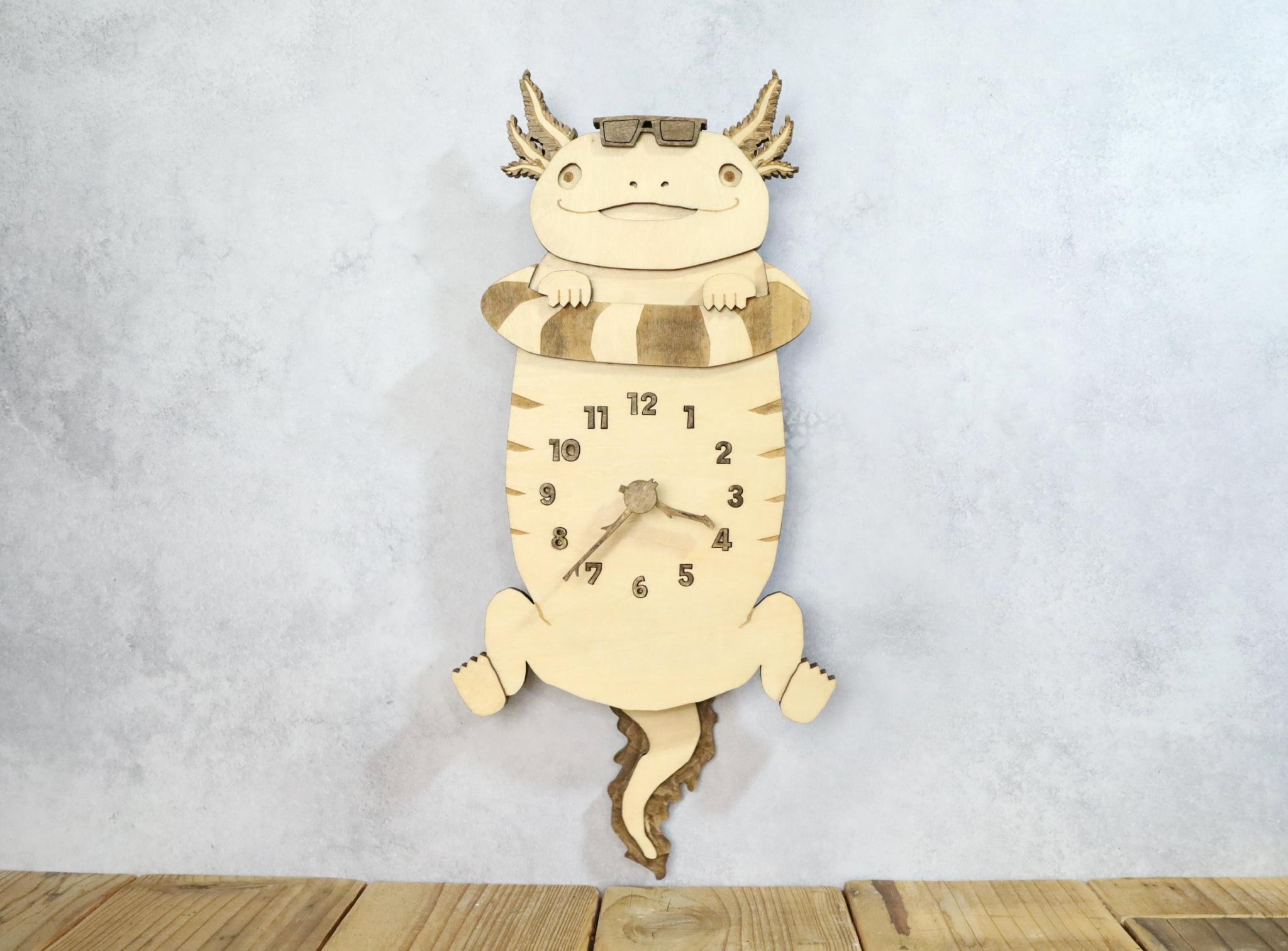 泳げないウーパールーパー レギュラーサイズ 時計 木製 掛け時計